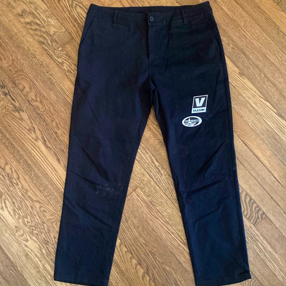 VLEXIN BLACK Chino Pants